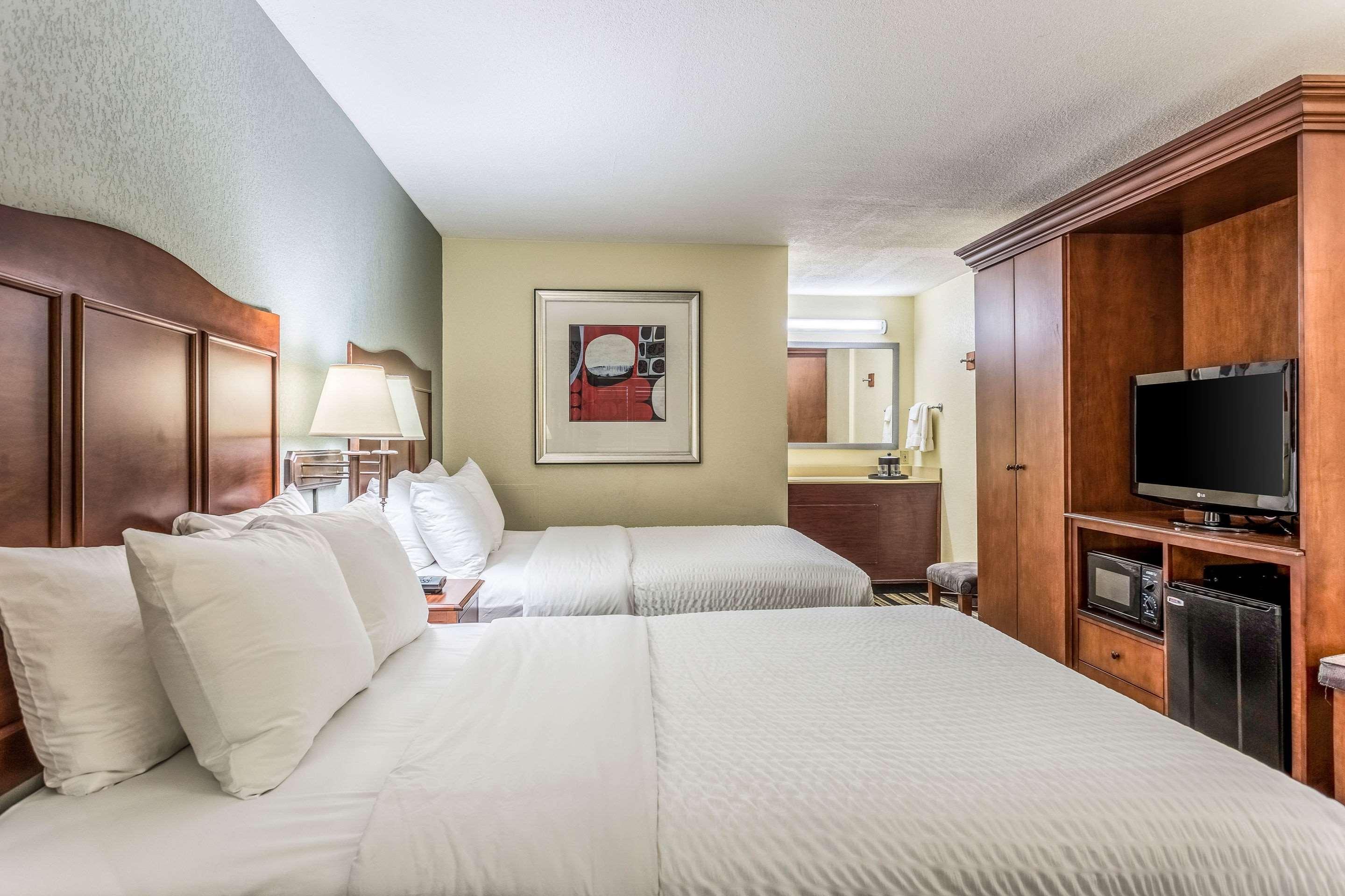 Clarion Pointe Huntsville Research Park Bagian luar foto