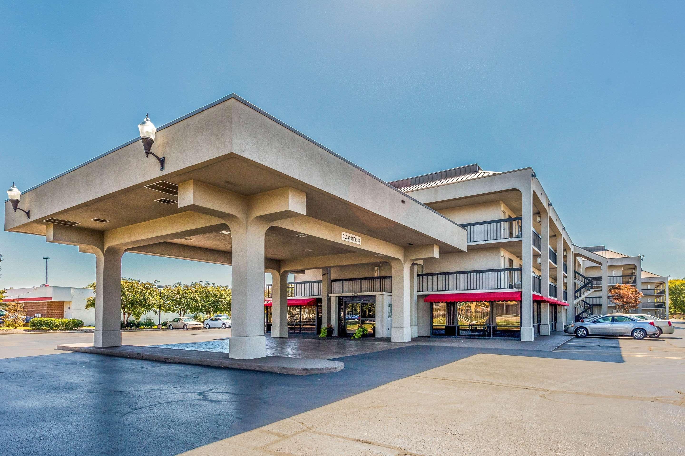Clarion Pointe Huntsville Research Park Bagian luar foto