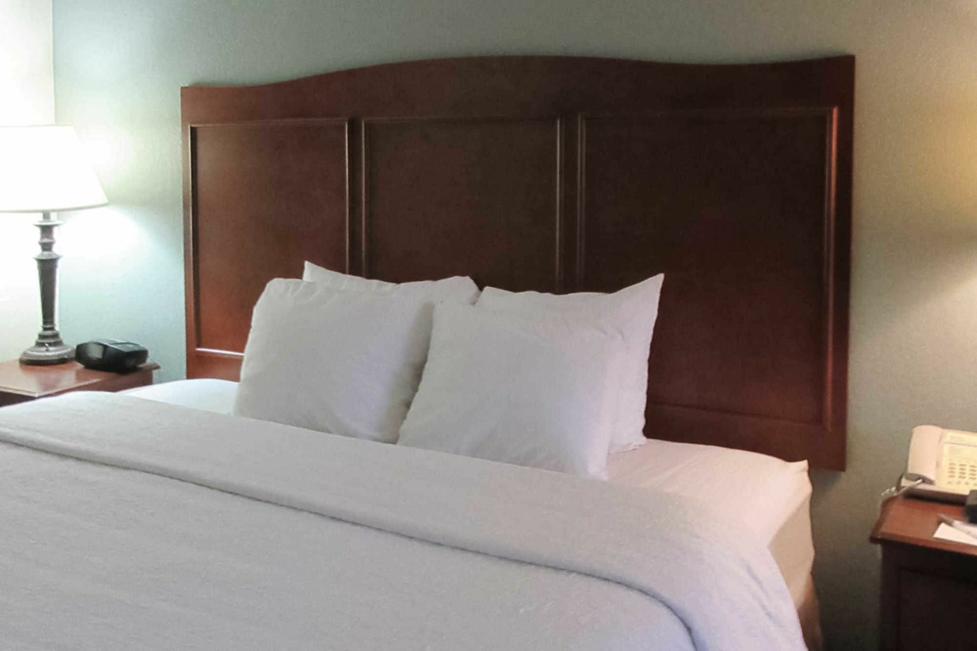 Clarion Pointe Huntsville Research Park Bagian luar foto